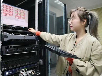 網信工作先進展示|網信沃土綻放的青春之花--記長航局2021年度網信工作先進個人 管靜